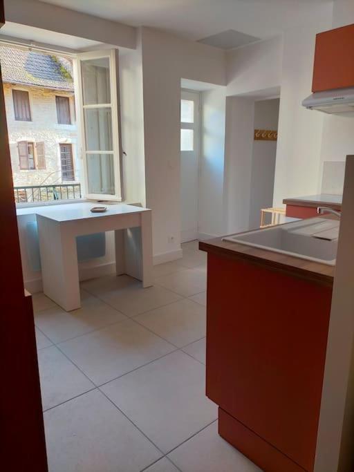 "Le Boheme", Logement Cosy, Au Calme Vertrieu Экстерьер фото