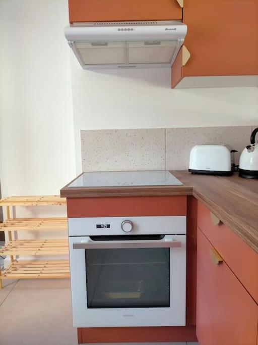 "Le Boheme", Logement Cosy, Au Calme Vertrieu Экстерьер фото