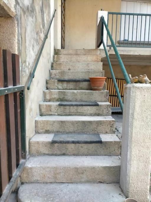 "Le Boheme", Logement Cosy, Au Calme Vertrieu Экстерьер фото